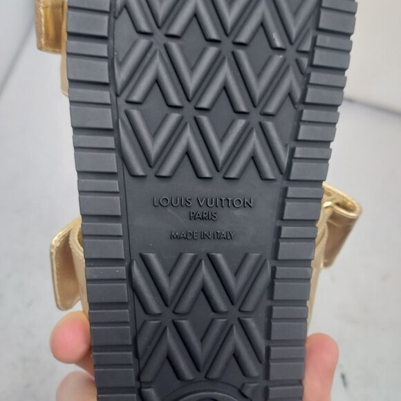 Louis Vuitton Gold Buckle Bom Dia Monogram Flat Slide Sandal - Picture 8 of 14